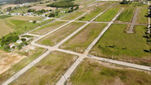 Foto 03 - Loteamento Fernandes, o Loteamento Fernandes, está sendo cuidadosamente planejado para criar um ambiente de qualidade de vida e harmonia, com uma área generosa de 103.298,46m² e 163 lotes
