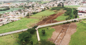 Foto 04 - O loteamento Parque Vila Nova contempla uma área total com mais de 88 mil m², distribuída entre quadras, ruas, sistemas de lazer e infraestrutura pública