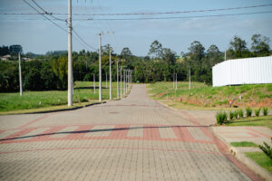 Foto 03 - Loteamento Nova Verona fica localizado em Içara, conta com uma área de lazer, pomar, trazendo uma qualidade de vida muito melhor para os futuros moradores.